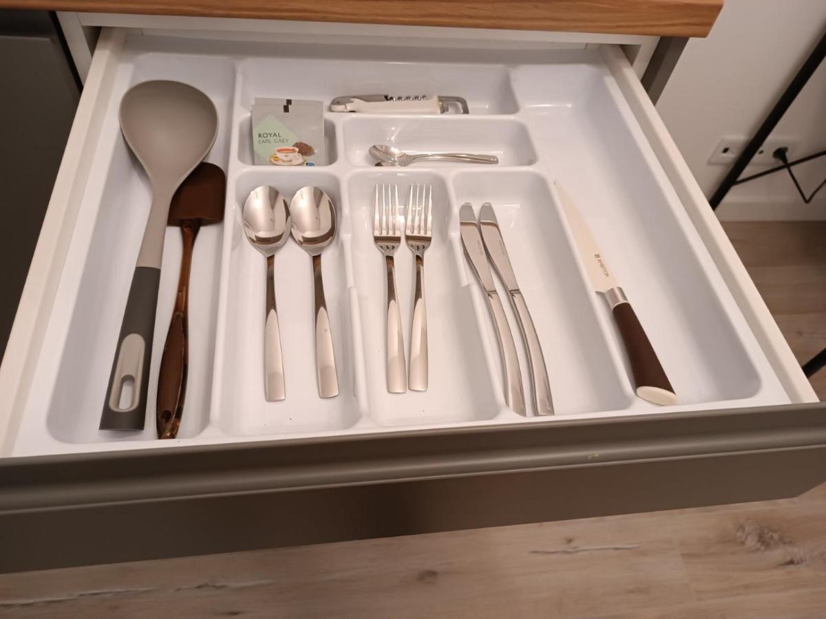 Apartamenty Wiktoryn 6A ワルシャワ エクステリア 写真