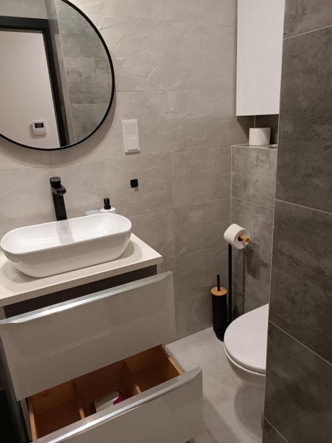 Apartamenty Wiktoryn 6A ワルシャワ エクステリア 写真