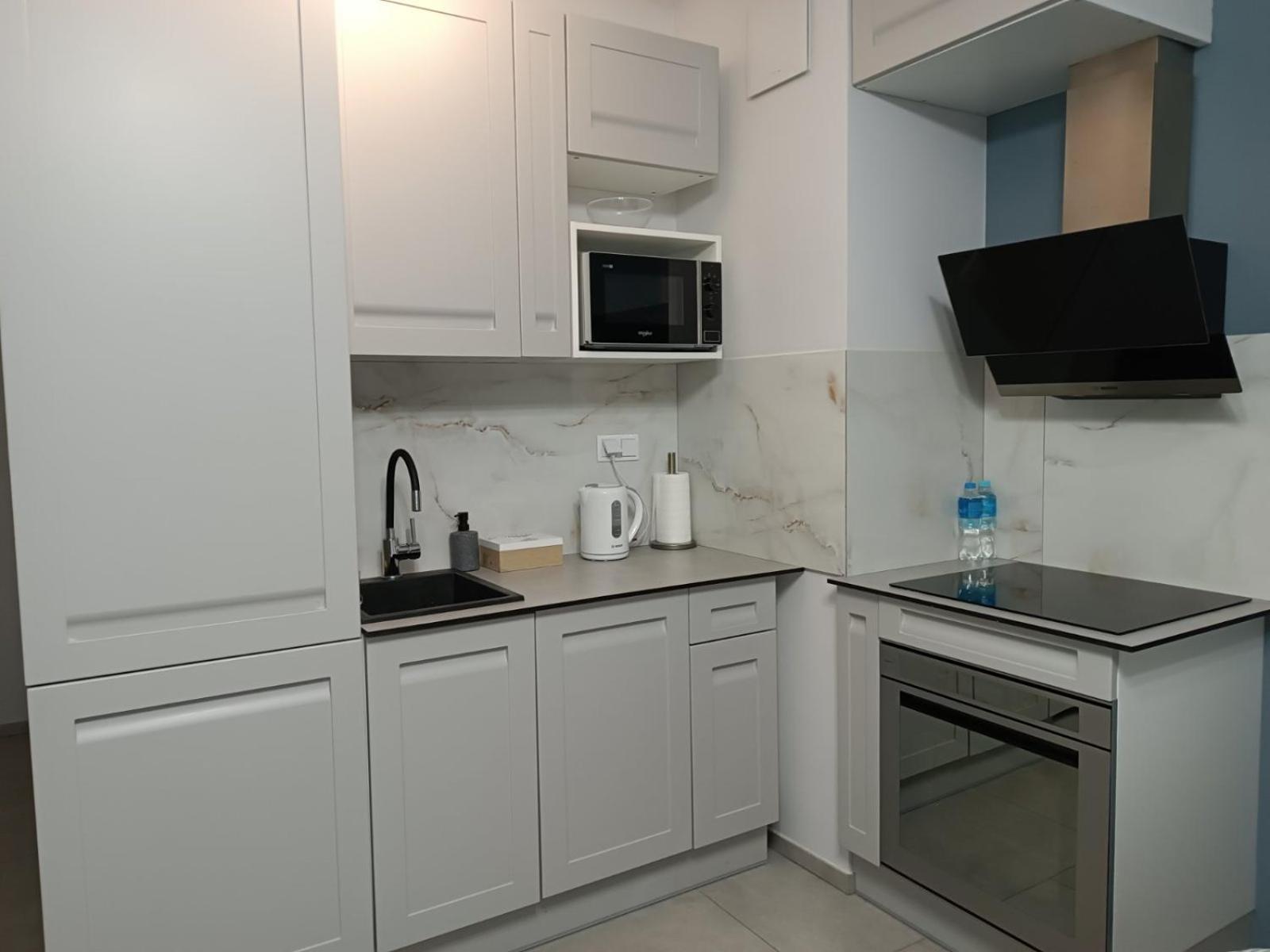 Apartamenty Wiktoryn 6A ワルシャワ エクステリア 写真